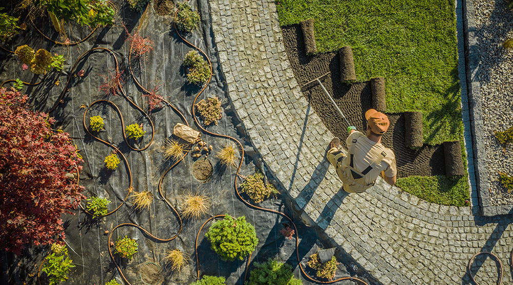 Landscaping vendor laying sod