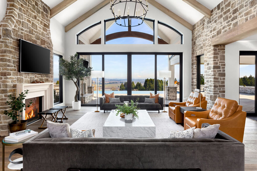 Beautiful,Living,Room,In,New,Traditional,Luxury,Home.,Features,Stone